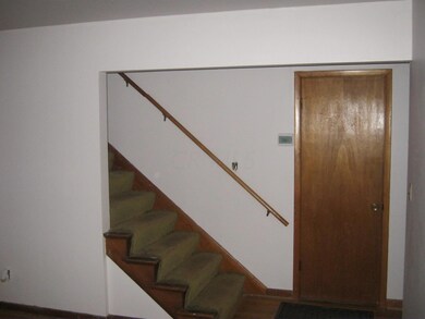 4357 Blythe Rd, Columbus, OH 43224 - photo 4