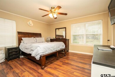 900 900 Loftin, Tyler, TX 75701 - photo 3