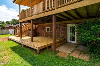 2122 Hillcrest Dr (42 of 87)