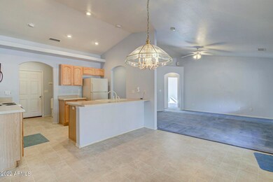 Dining Area (1)