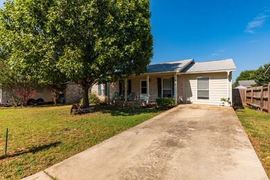 214 Green Meadows Ln, Fredericksburg, TX 78624 - photo 3