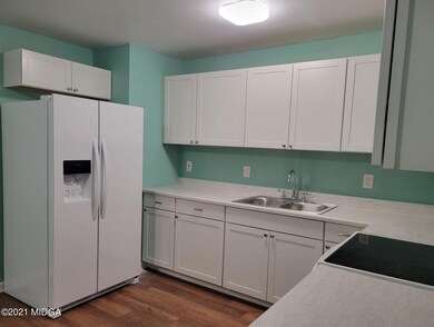 Deeb spacious kitchen