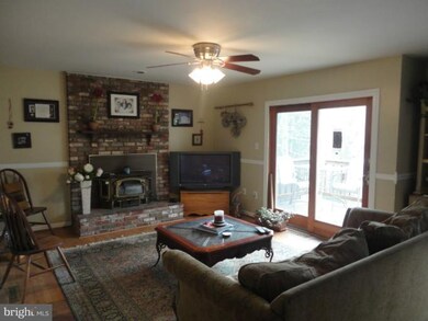 11601 Rivershore Dr, Dunkirk, MD 20754 - photo 6