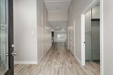 921 Marcolin St, Houston, TX 77088 - photo 5