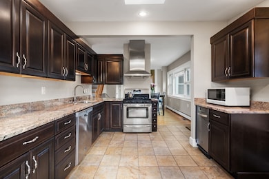 731 East St, Dedham, MA 02026 - photo 4