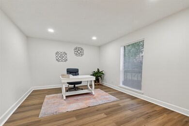 1123 Belaya Ln, Houston, TX 77090 - photo 7