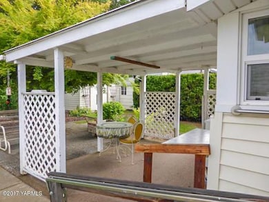 Private Back Patio