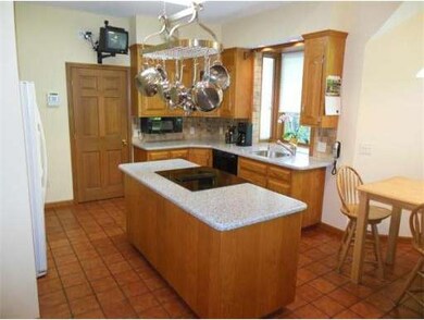 125 Jeffrey Ln, West Springfield, MA 01089 - photo 6