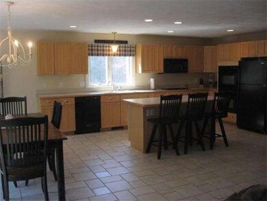 335 Sycamore Dr, Holden, MA 01520 - photo 2