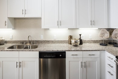 908 N Bishop Ave unit 2-103, Dallas, TX 75208 - photo 3