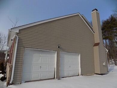 3203 Mountain Laurel Dr, East Stroudsburg, PA 18301 - photo 3