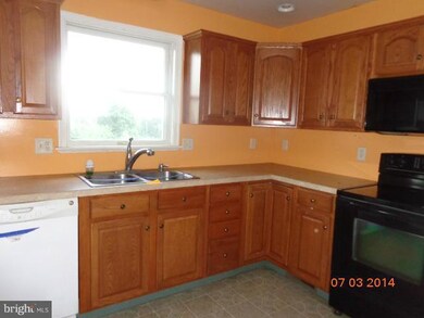 1242 Hade Rd, Chambersburg, PA 17202 - photo 3