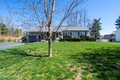 42 Maplewood Dr Ballston Lake NY-2