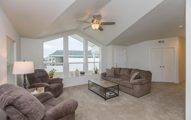 333 Mountain View Dr unit 86, Talent, OR 97540 - photo 5