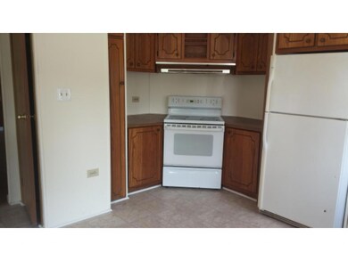 1016 Mountainview Ave, Charlestown, NH 03603 - photo 5