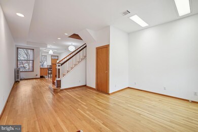 414 F St NE, Washington, DC 20002 - photo 3