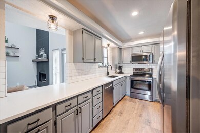 301 Oak Shadow Cir, Bedford, TX 76021 - photo 5