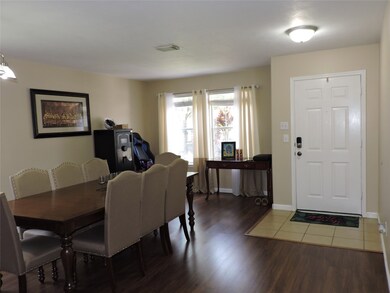 9243 Garfield Park Ln, Houston, TX 77075 - photo 5