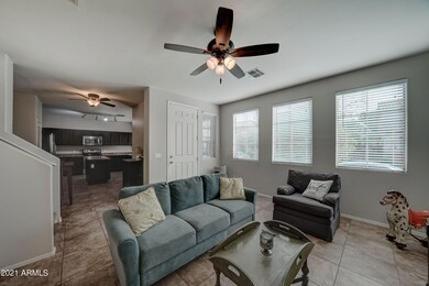 7216 S 48th Ln-6