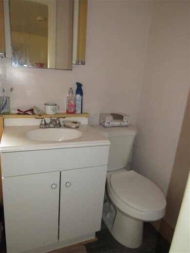 37 Lafayette St, Rutland, VT 05701 - photo 7