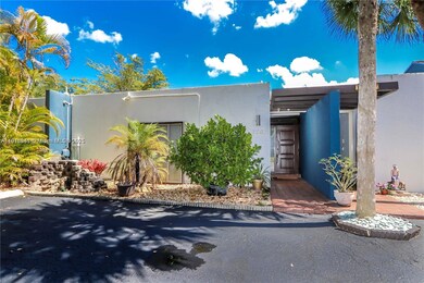 16509 Fox Den Ct, Hialeah, FL 33014 - photo 4