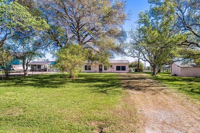 2304 Cr 297(oak Circle), Sargent, TX 77414 - photo 3