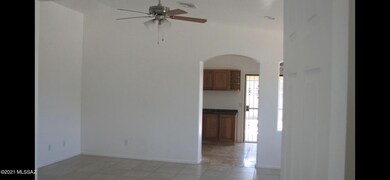 1661 W Thorne Family Rm empty
