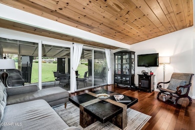 20210716204356872457000000-o