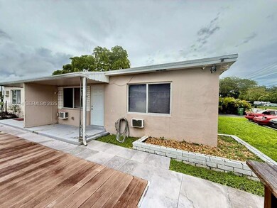 1049 SW 3rd St unit 1, Hallandale Beach, FL 33009 - photo 2