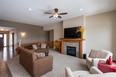 205 Ridge View Dr, West Branch, IA 52358 - photo 4