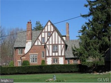 2910 W Gordon St, Allentown, PA 18104 - photo 2