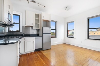 75 Burbank St unit 505, Boston, MA 02115 - photo 3