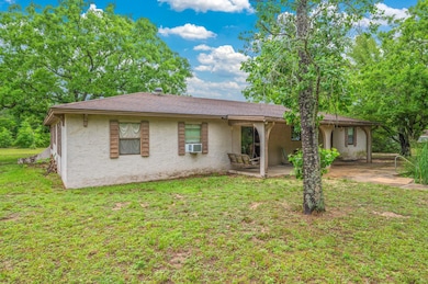 4-web-or-mls-5704-kervin-rd