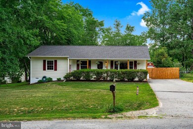 321 Maden St, Fredericksburg, VA 22407 - photo 2