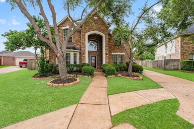 13202 Brushy Knoll Ln, Sugar Land, TX 77498 - photo 2