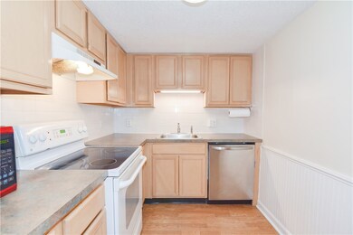 31 Devereux St unit 302, Providence, RI 02909 - photo 4