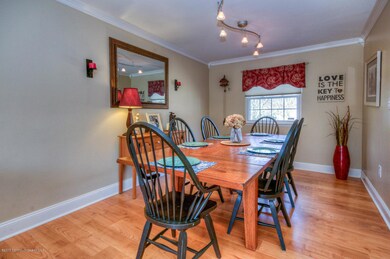 1 Cape Ct Howell NJ 07731 USA-large-013-