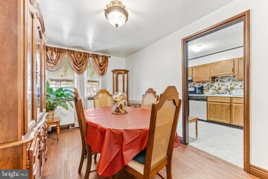 5483 Moores Run Dr, Baltimore, MD 21206 - photo 7