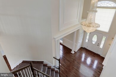 5200 Ashleigh Glen Ct, Glenn Dale, MD 20769 - photo 4