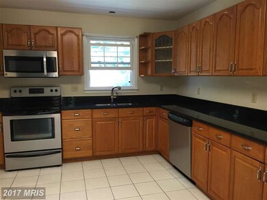 10005 Penfold Ct, Potomac, MD 20854 - photo 7