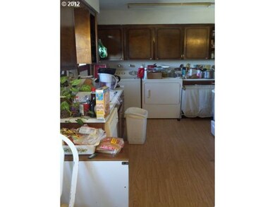 2246 Laurel St, Forest Grove, OR 97116 - photo 4