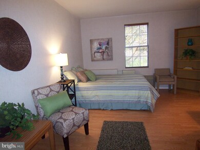 1901 N Rhodes St unit 42, Arlington, VA 22201 - photo 5