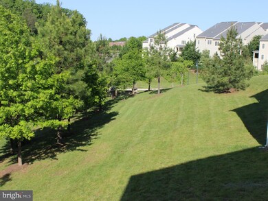2848 Chinkapin Oak Ln unit 207, Woodbridge, VA 22191 - photo 5
