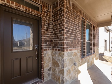 643 Medinah Rd, Red Oak, TX 75154 - photo 2