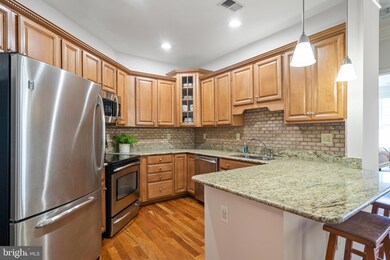 24701 Byrne Meadow Square unit 400, Aldie, VA 20105 - photo 3