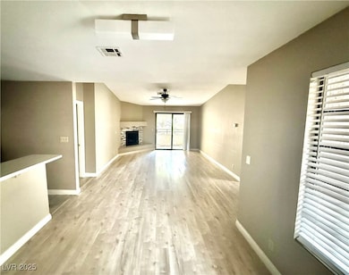 2633 S Durango Dr unit 202, Las Vegas, NV 89117 - photo 5