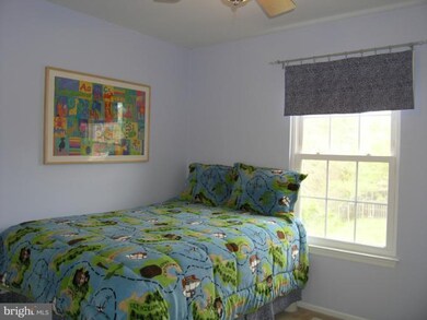 36 Roger Valley Ct, Parkville, MD 21234 - photo 2