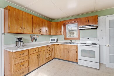09-21TrinitySt-Rockland-KS