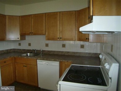 12 4th St, Chester, PA 19015 - photo 6