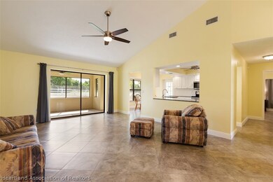6 Meadowlake Cir S, Lake Placid, FL 33852 - photo 4